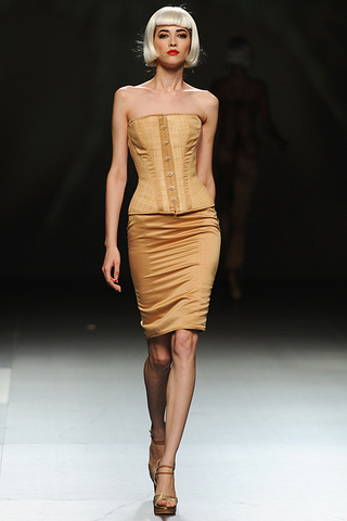 maya_hansen___pasarela_331306054_320x480