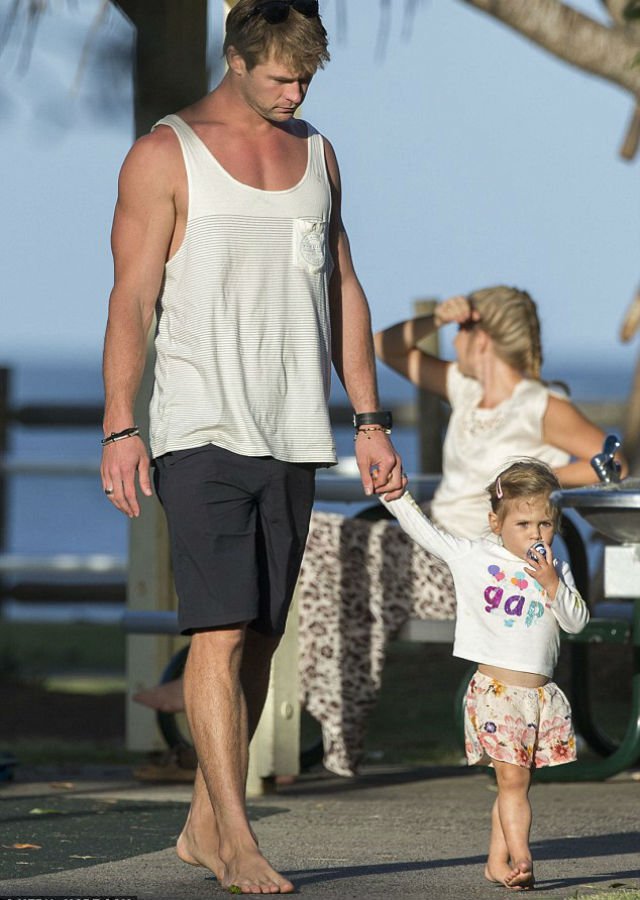 Moda famosos descalzos