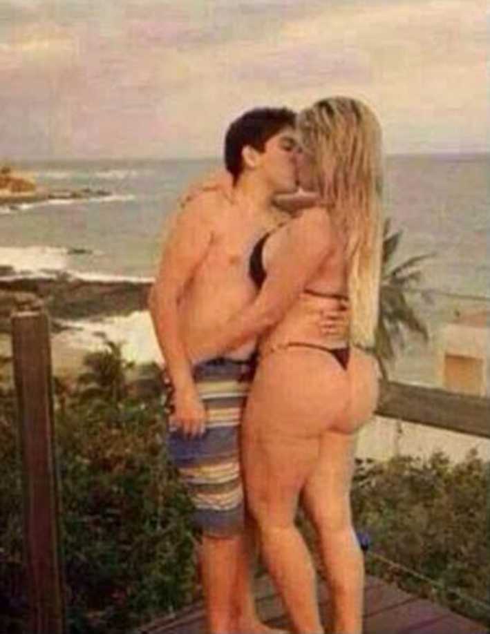 Modelo de 30 con novio de 13