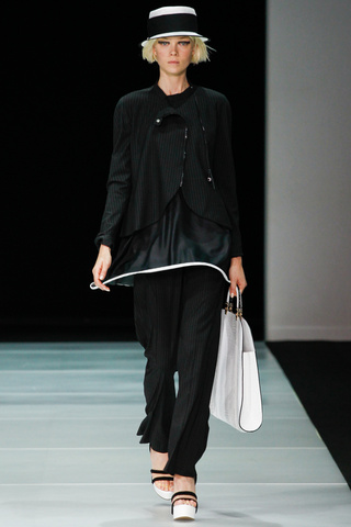 emporio_armani___pasarela_773478298_320x480