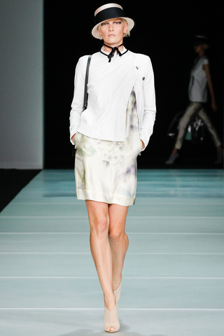 emporio_armani___pasarela_84530489_320x480