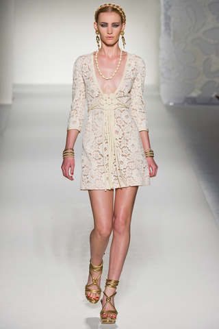 moschino___pasarela_721734862_320x480