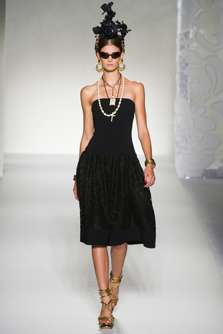 moschino___pasarela_815712600_320x480