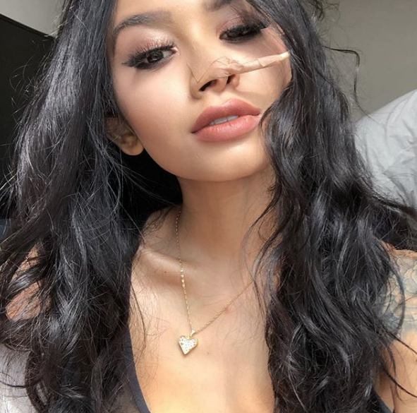 Muere la influencer Nara Almeida