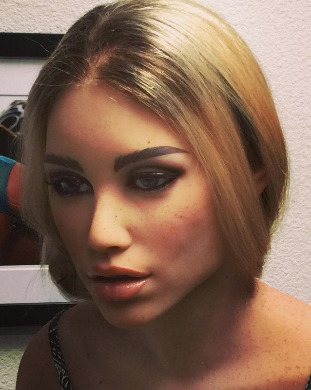 Muñecas sexuales realistas