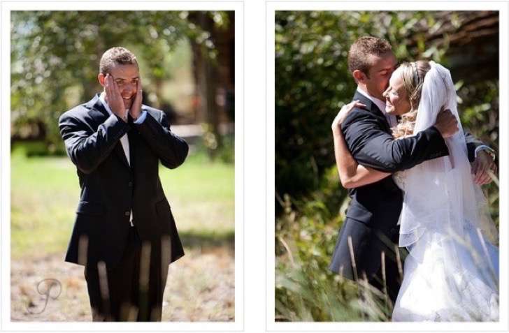 Novios emocionados al ver a sus novias