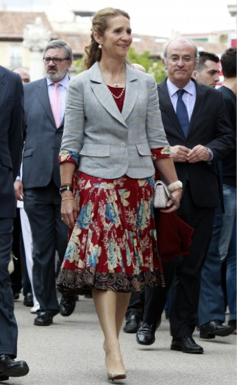 Infanta Elena en la Feria del Libro