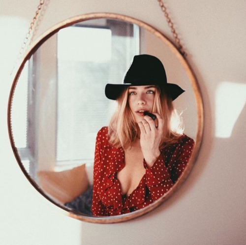 Polémico vestido 'The Diane-Red Star'