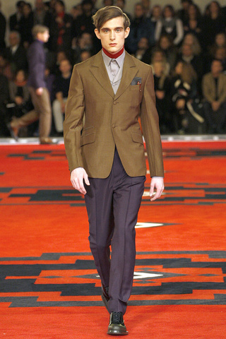 prada_menswear___pasarela_309550168_320x480