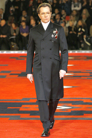 prada_menswear___pasarela_939078474_320x480
