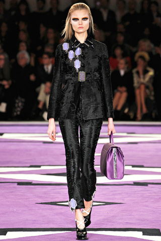 prada___pasarela_144024194_320x480