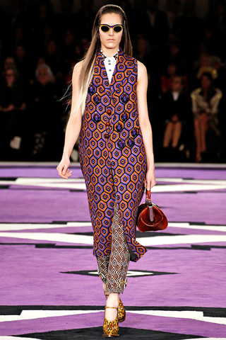 prada___pasarela_733906530_320x480