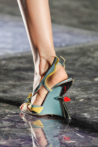 prada-mfw-18