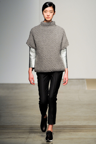 rachel_comey___pasarela_608091946_320x480