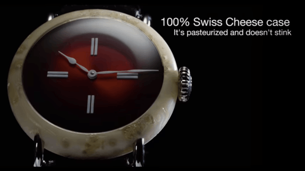 Reloj suizo hecho de queso 
