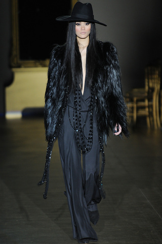 roberto_verino___pasarela_978299069_320x480