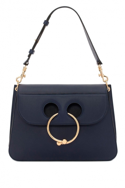 Tendencia piercings en la ropa