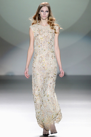 teresa_helbig___pasarela_213205066_320x480