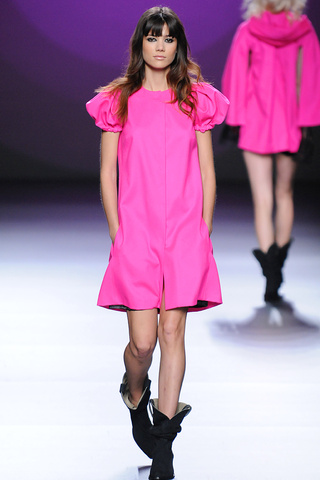 teresa_helbig___pasarela_888174388_320x480