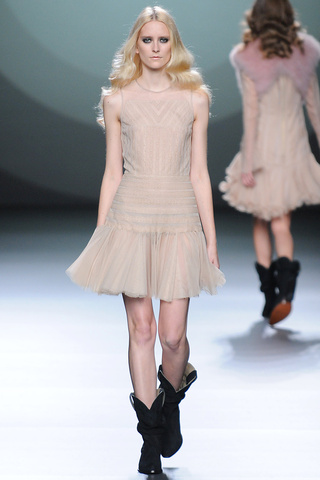 teresa_helbig___pasarela_906275768_320x480