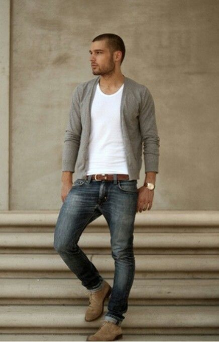 Tios buenos con ropa casual 