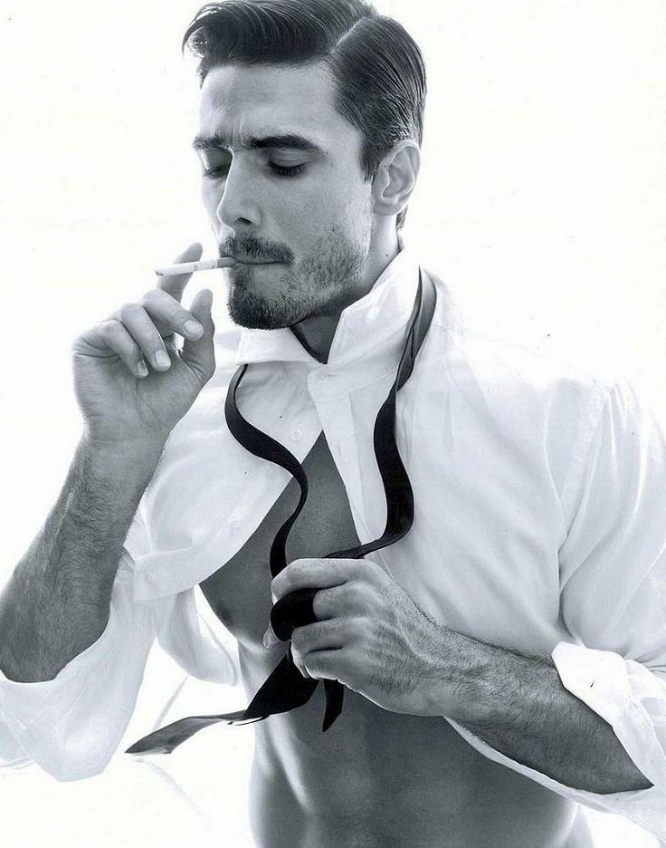 Tíos buenos con traje y corbata 