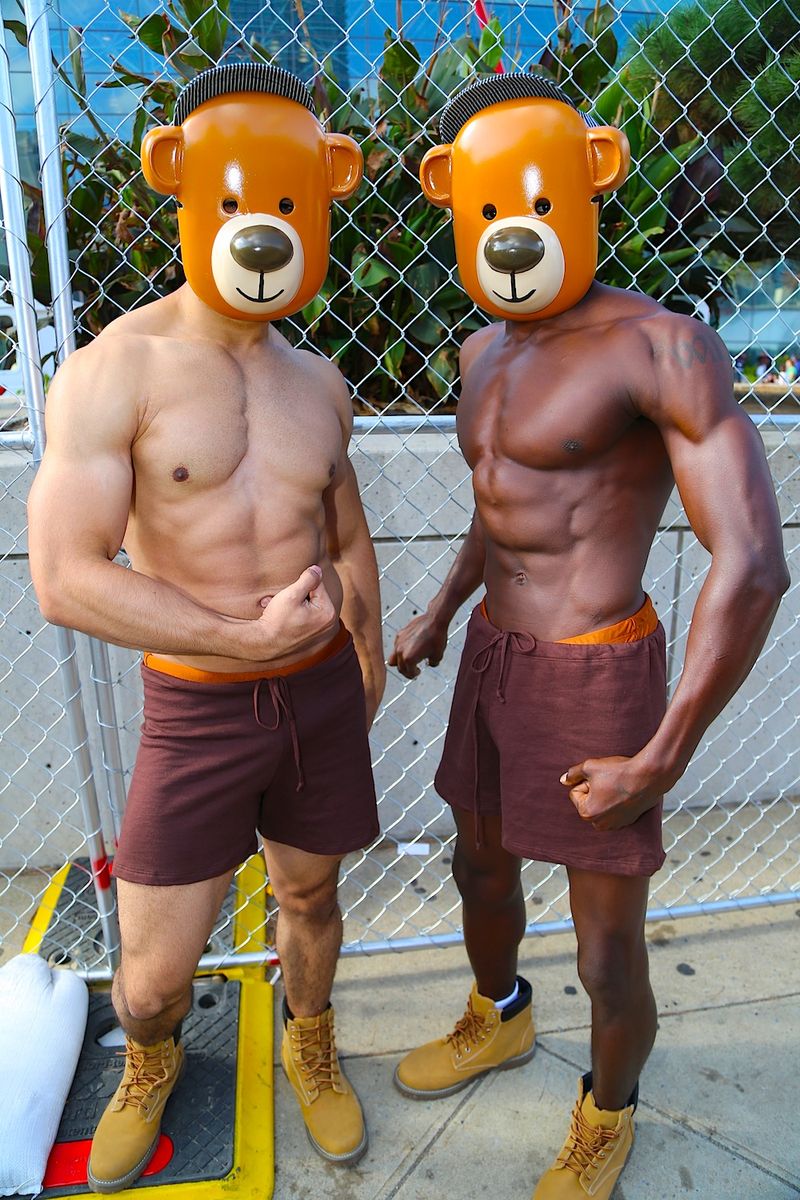 Tíos buenos disfrazados