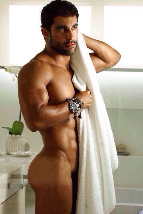 Tíos buenos sin ropa