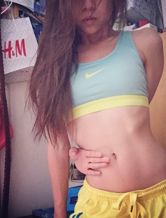 'Belly Button Challenger'