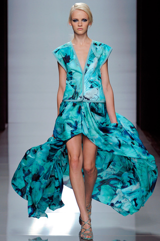 emmanuel_ungaro____pasarela_445553607_320x480