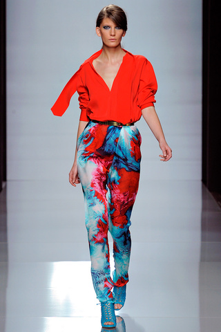 emmanuel_ungaro____pasarela_905065076_320x480