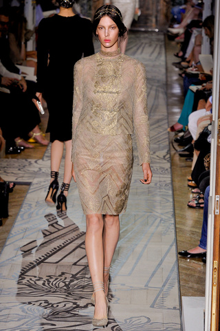 valentino___pasarela_962058360_320x480