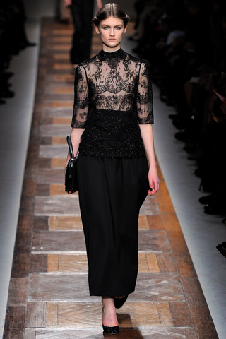 valentino___pasarela_104284237_320x480