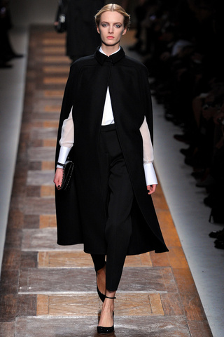 valentino___pasarela_530279014_320x480