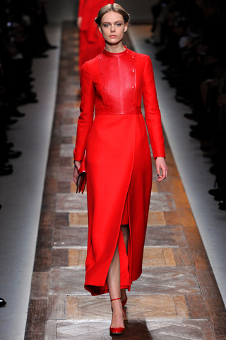 valentino___pasarela_719615571_320x480