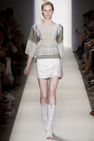 vanessa_bruno___pasarela_799289_320x480