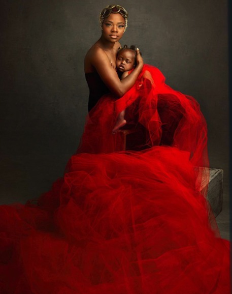 Vendedora de pan nigeriana se convierte en modelo