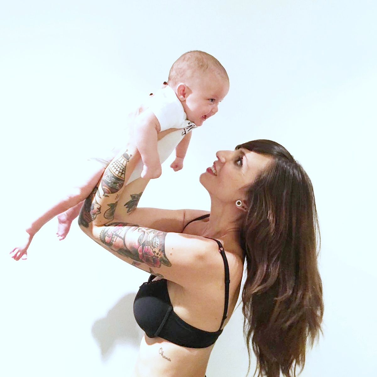 Jara y Verónica publican sus fotos familiares en Instagram 