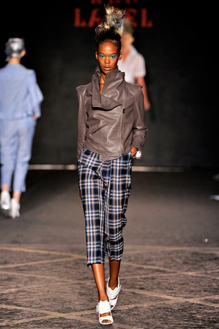 vivienne_westwood_red_label___pasarela_871456075_320x480