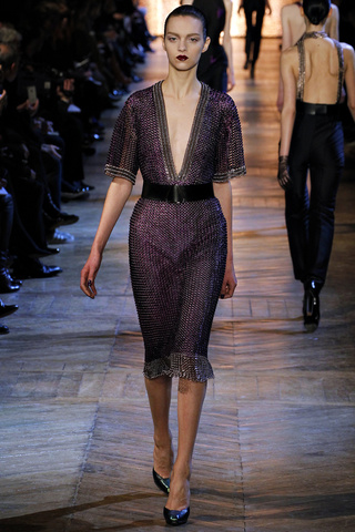yves_saint_laurent___pasarela_454835781_320x480