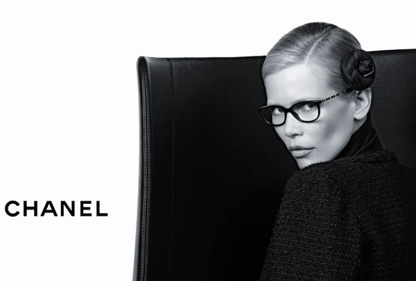 Claudia Schiffer imagen para Chanel a los 40 años