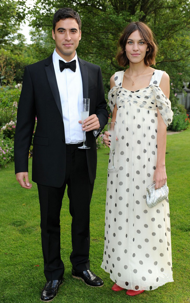 Alexa Chung y Anne Hathaway las mejor vestidas en la White Tie & Tiara Ball