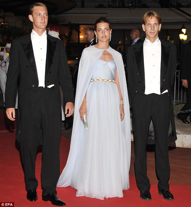Carlota Casiraghi siempre es la mejor vestida