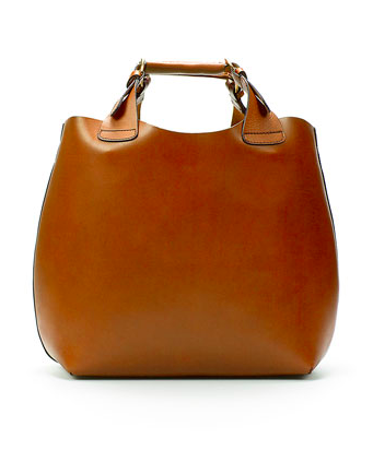 El capazo, en su versión de piel, es el bolso del otoño