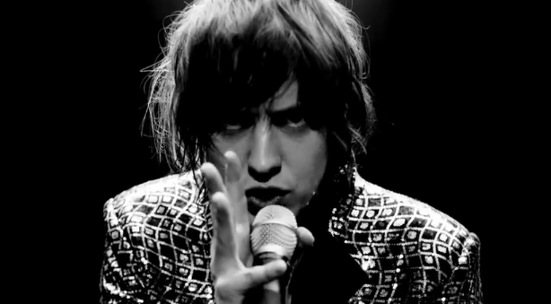 El líder de los Strokes, Julian Casablancas, imagen de Decibel
