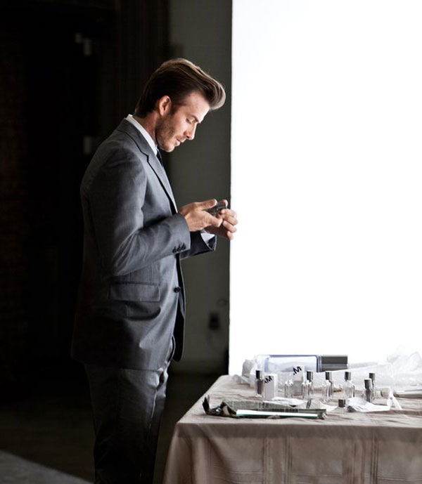 David Beckham y sus curiosas formas de promocionar su fragancia