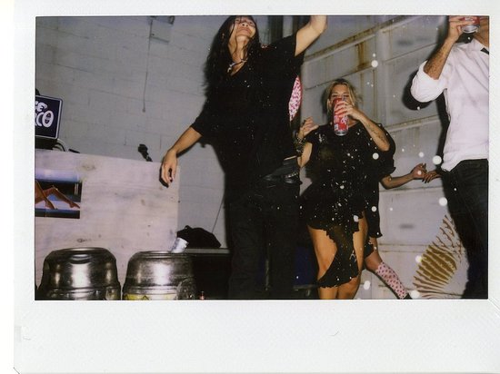 De fiesta con Alexander Wang