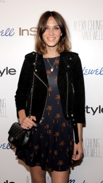 Alexa Chung presenta su colección para Madewell rodeada de amigas