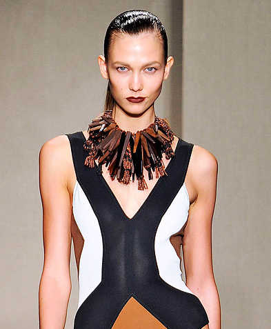 El look de las modelos en el desfile de Donna Karan