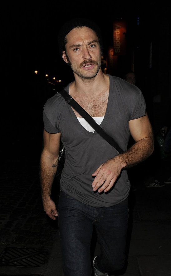 Estás hecho un moderno, Jude Law